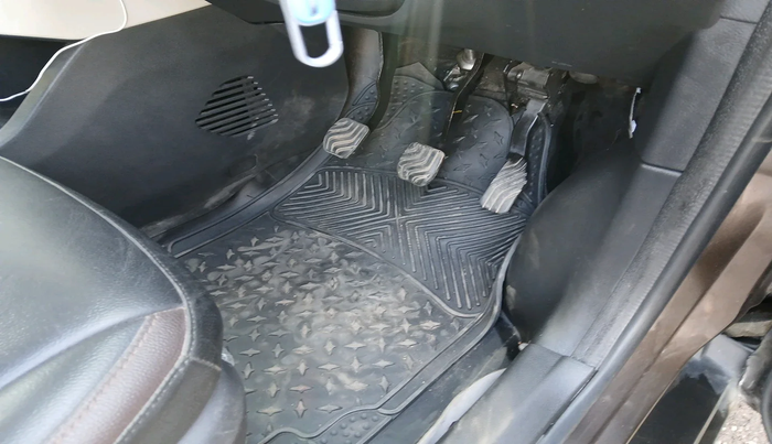 2021 Nissan MAGNITE XL, Petrol, Manual, 19,126 km, interior