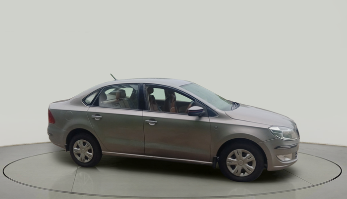 2012 Skoda Rapid AMBITION 1.6 TDI CR MT, Diesel, Manual, 86,979 km, exterior
