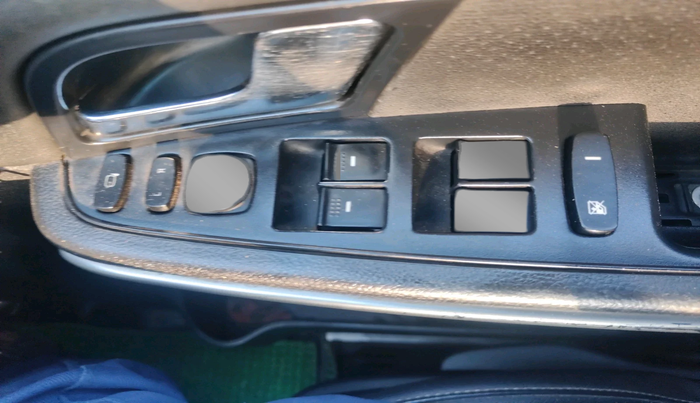 2018 Tata Hexa XTA 4X2 6 STR, Diesel, Automatic, 87,398 km, interior