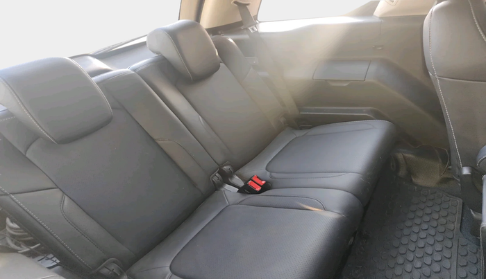 2018 Tata Hexa XTA 4X2 6 STR, Diesel, Automatic, 87,398 km, interior