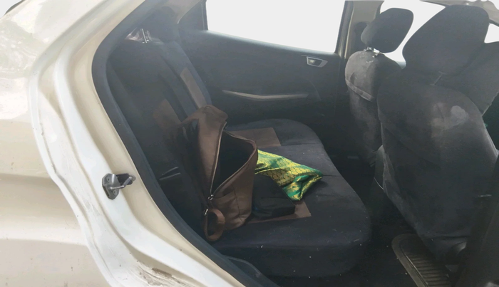 2018 Ford Ecosport TITANIUM 1.5L DIESEL, Diesel, Manual, 1,26,596 km, interior