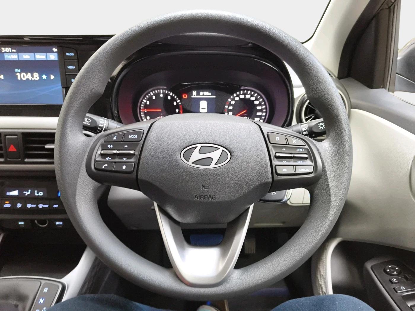 2025 Hyundai GRAND I10 NIOS SPORTZ AMT 1.2 KAPPA VTVT, Petrol, Automatic, 2,514 km, interior