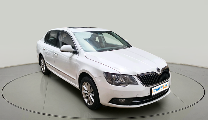 2015 Skoda Superb ELEGANCE 2.0 TDI CR AT, Diesel, Automatic, 77,112 km, exterior