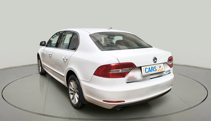 2015 Skoda Superb ELEGANCE 2.0 TDI CR AT, Diesel, Automatic, 77,112 km, exterior