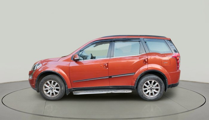 2015 Mahindra XUV500 W10, Diesel, Manual, 71,396 km, exterior