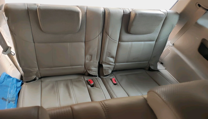 2015 Mahindra XUV500 W10, Diesel, Manual, 71,396 km, interior