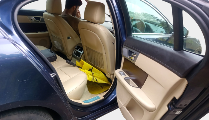 2013 Jaguar XF 2.2 DIESEL, Diesel, Automatic, 49,000 km, interior