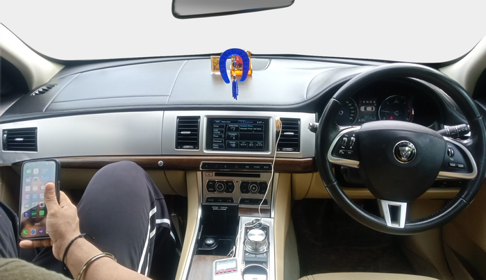 2013 Jaguar XF 2.2 DIESEL, Diesel, Automatic, 49,000 km, interior