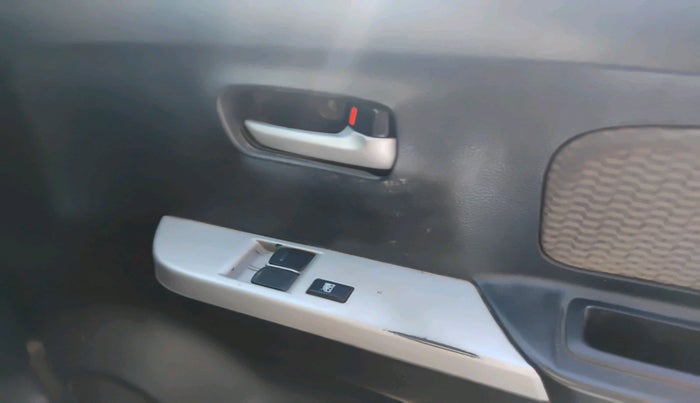 2013 Maruti Wagon R 1.0 LXI CNG, Petrol, Manual, 1,54,941 km, interior