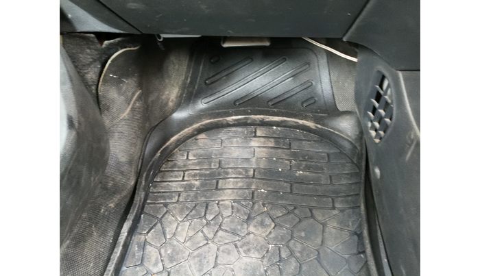 2016 Renault Kwid RXT 0.8, Petrol, Manual, 49,842 km, interior