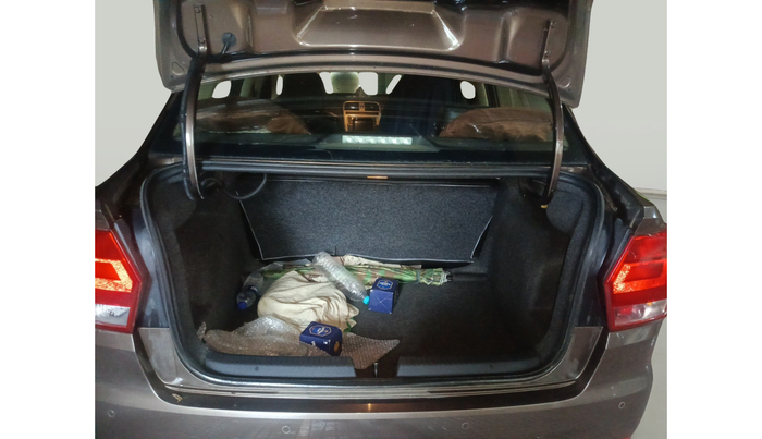 2016 Volkswagen Ameo HIGHLINE1.2L, Petrol, Manual, 73,580 km, exterior