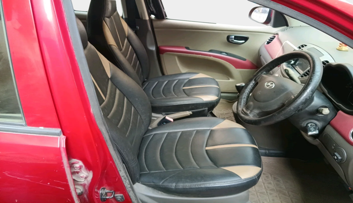 2013 Hyundai i10 MAGNA 1.2, Petrol, Manual, 83,566 km, interior