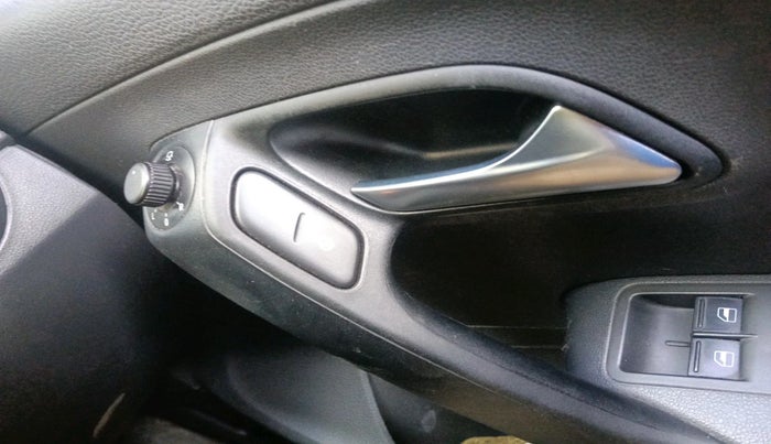 2022 Volkswagen Polo HIGHLINE PLUS 1.0L TSI, Petrol, Manual, 44,161 km, interior