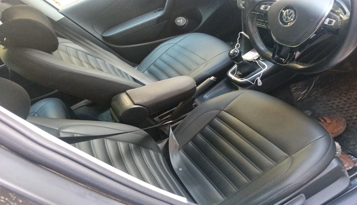 2022 Volkswagen Polo HIGHLINE PLUS 1.0L TSI, Petrol, Manual, 44,161 km, interior