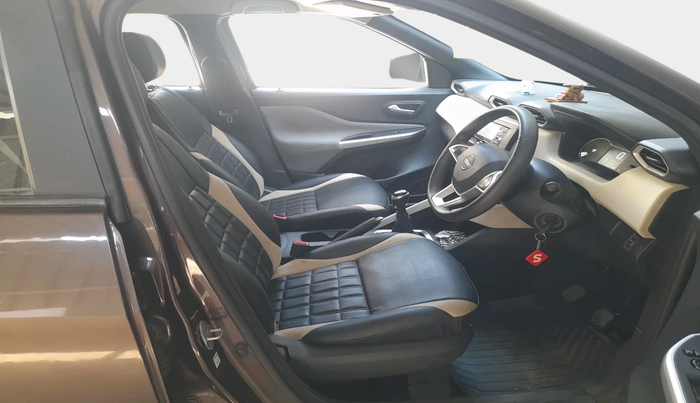 2020 Nissan MAGNITE XL, Petrol, Manual, 20,141 km, interior