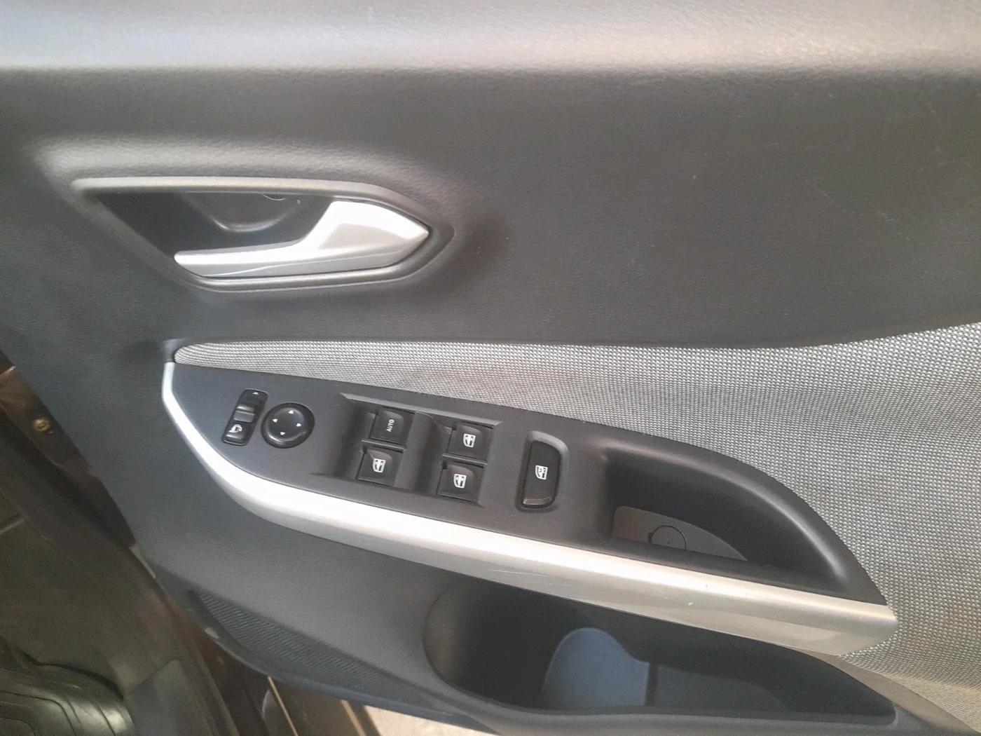 2020 Nissan MAGNITE XL, Petrol, Manual, 20,141 km, interior