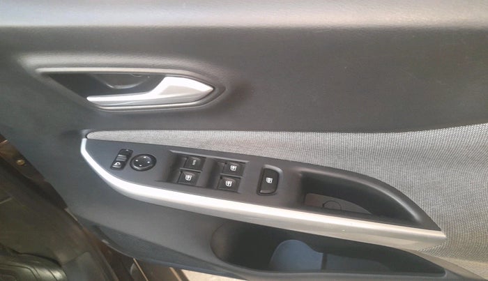 2020 Nissan MAGNITE XL, Petrol, Manual, 20,141 km, interior