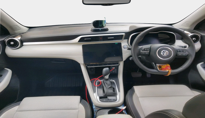 2024 MG ASTOR Savvy Pro 1.5 CVT (Ivory) , Petrol, Automatic, 15,307 km, interior