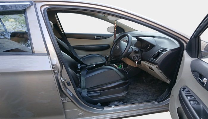 2013 Hyundai i20 MAGNA 1.2, Petrol, Manual, 41,322 km, interior