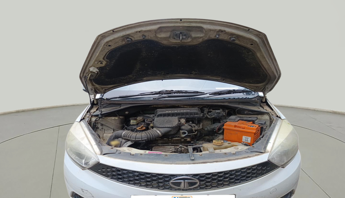 2016 Tata Tiago XT PETROL, Petrol, Manual, 2,49,629 km, exterior