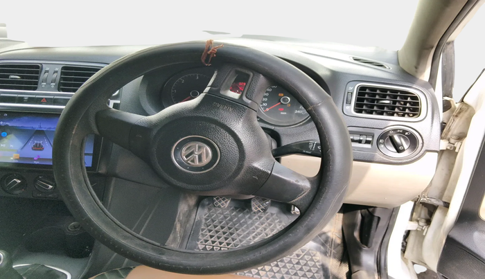 2011 Volkswagen Polo HIGHLINE DIESEL, Diesel, Manual, 77,813 km, interior