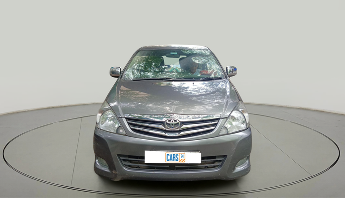 2011 Toyota Innova V 2.5 8 STR, Diesel, Manual, 94,128 km, exterior