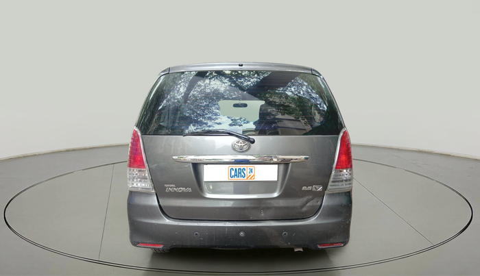 2011 Toyota Innova V 2.5 8 STR, Diesel, Manual, 94,128 km, exterior