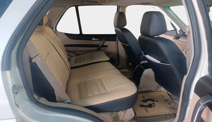 2014 Tata Safari Storme 2.2 EX 4X2, Diesel, Manual, 1,76,413 km, interior