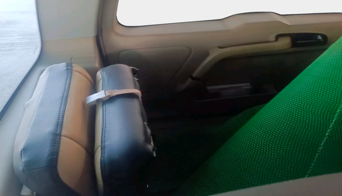 2014 Tata Safari Storme 2.2 EX 4X2, Diesel, Manual, 1,76,413 km, interior