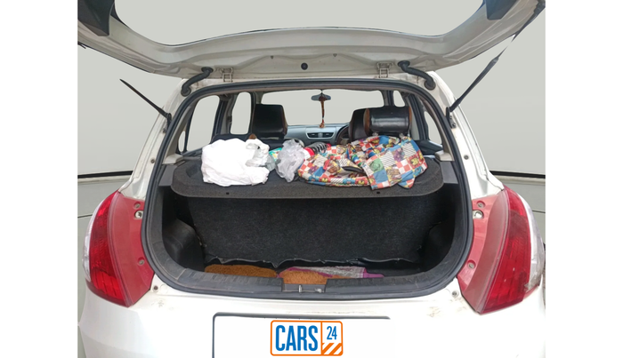 2013 Maruti Swift VXI, Petrol, Manual, 1,14,494 km, exterior