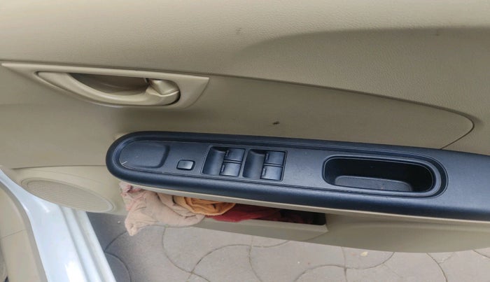 2017 Honda Amaze 1.2L I-VTEC E OPT, Petrol, Manual, 27,994 km, interior