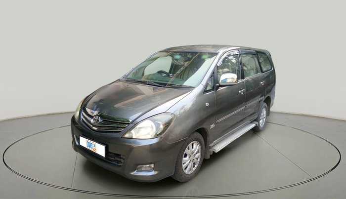 2011 Toyota Innova V 2.5 8 STR, Diesel, Manual, 1,54,296 km, exterior