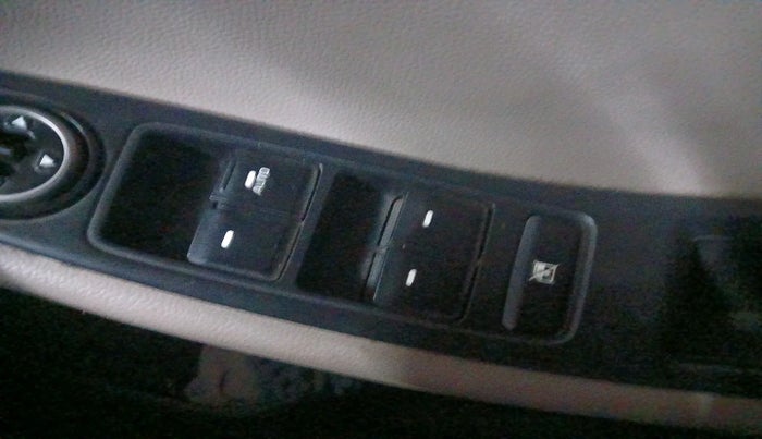 2016 Hyundai Elite i20 ASTA 1.2, Petrol, Manual, 73,000 km, interior