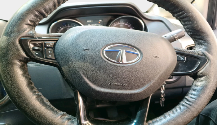 2017 Tata Hexa XM 4X2 7 STR, Diesel, Manual, 77,101 km, interior