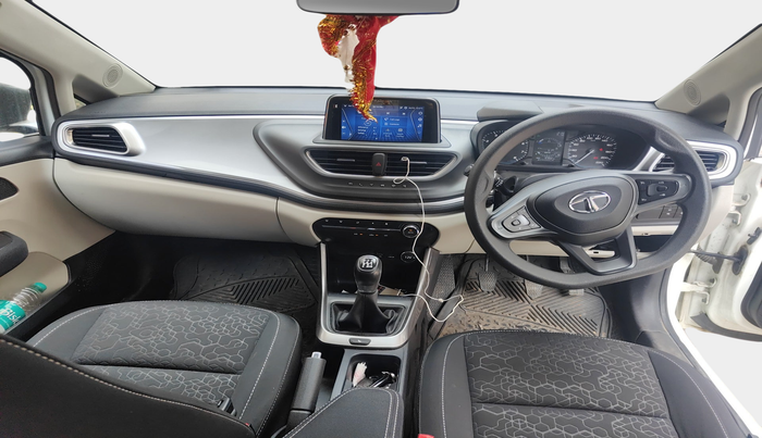 2023 Tata ALTROZ XZ PETROL, Petrol, Manual, 12,304 km, interior
