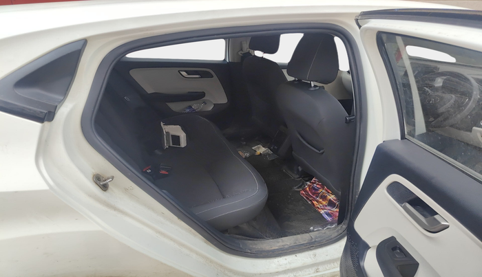 2023 Tata ALTROZ XZ PETROL, Petrol, Manual, 12,304 km, interior