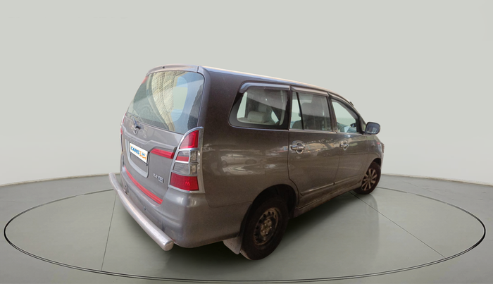 2013 Toyota Innova 2.5 GX 8 STR, Diesel, Manual, 1,13,164 km, exterior
