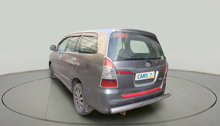 2013 Toyota Innova 2.5 GX 8 STR, Diesel, Manual, 1,13,164 km, exterior