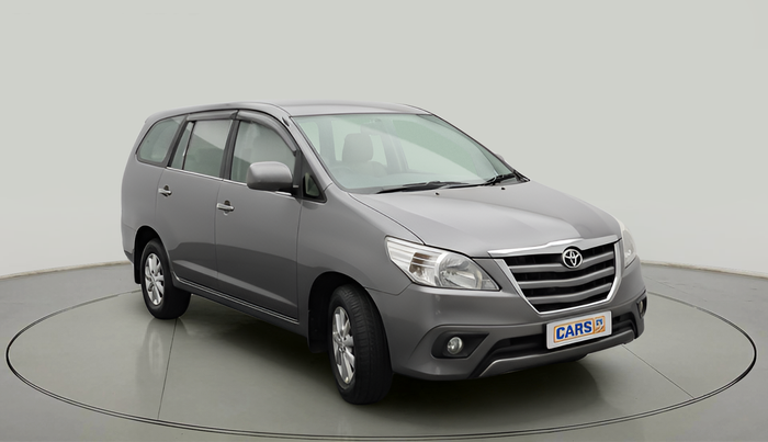 2013 Toyota Innova 2.5 GX 8 STR, Diesel, Manual, 1,13,164 km, exterior