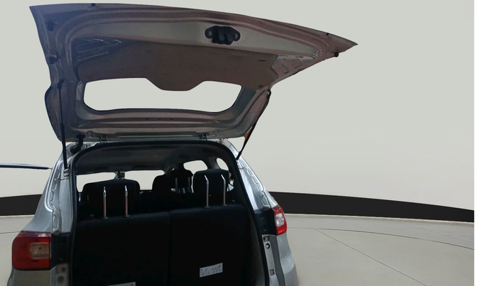 2020 Renault TRIBER RXL MT, Petrol, Manual, 29,690 km, exterior