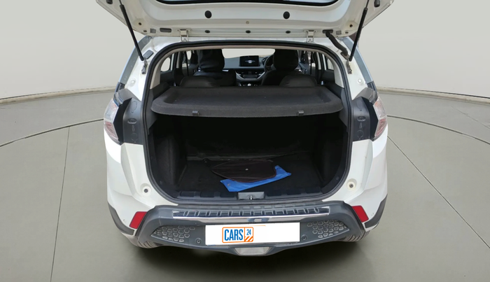 2018 Tata NEXON XM PETROL, Petrol, Manual, 44,800 km, exterior