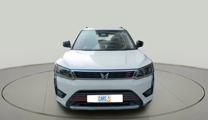 2022 Mahindra XUV300 W8 (O) 1.2 PETROL, Petrol, Manual, 16,722 km, exterior