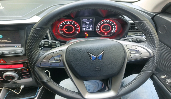 2022 Mahindra XUV300 W8 (O) 1.2 PETROL, Petrol, Manual, 16,722 km, interior