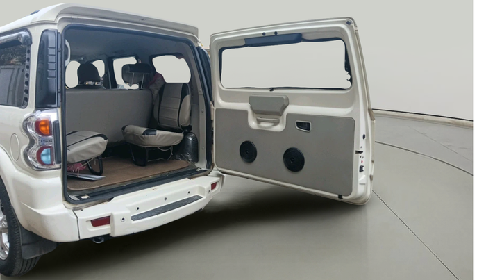 2014 Mahindra Scorpio S10, Diesel, Manual, 58,146 km, exterior