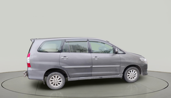 2012 Toyota Innova 2.5 VX 8 STR, Diesel, Manual, 1,39,678 km, exterior