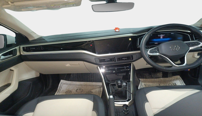 2025 Volkswagen VIRTUS TOPLINE TSI 1.0 AT, Petrol, Automatic, 1,410 km, interior
