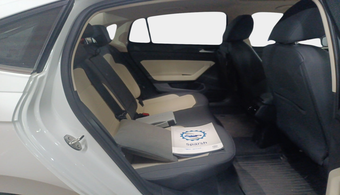 2025 Volkswagen VIRTUS TOPLINE TSI 1.0 AT, Petrol, Automatic, 1,410 km, interior