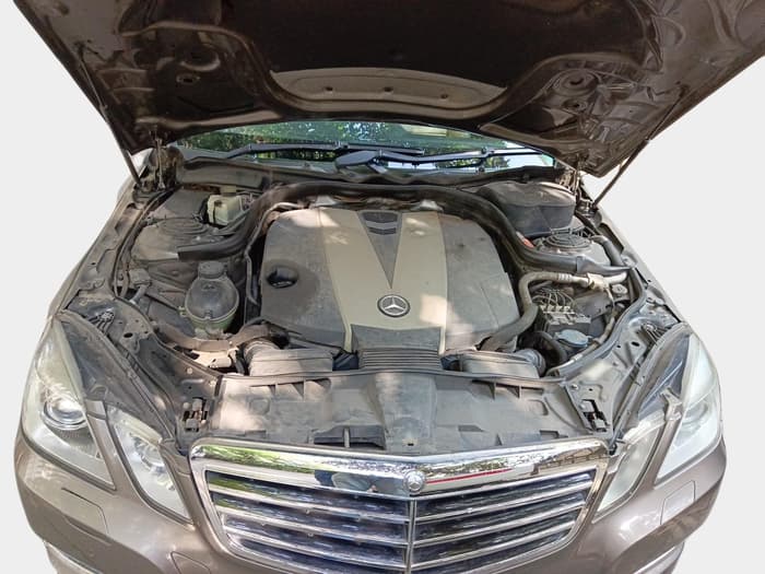 2010 Mercedes Benz E Class E 350 AVANTGARDE, Diesel, Automatic, 1,09,132 km, exterior