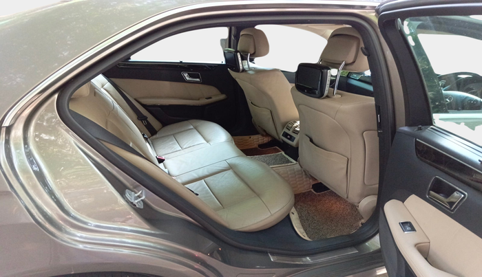 2010 Mercedes Benz E Class E 350 AVANTGARDE, Diesel, Automatic, 1,09,132 km, interior