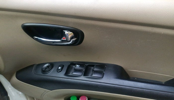 2012 Hyundai i10 SPORTZ 1.2, Petrol, Manual, 84,964 km, interior